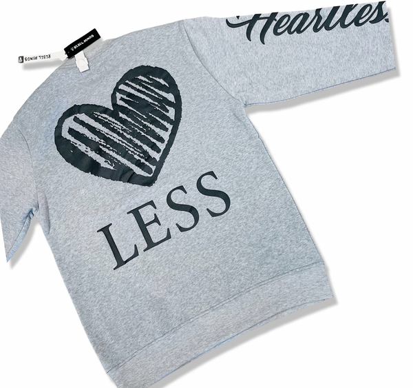 REBEL MINDS HEARTLESS CREWNECK SWEATER GREY