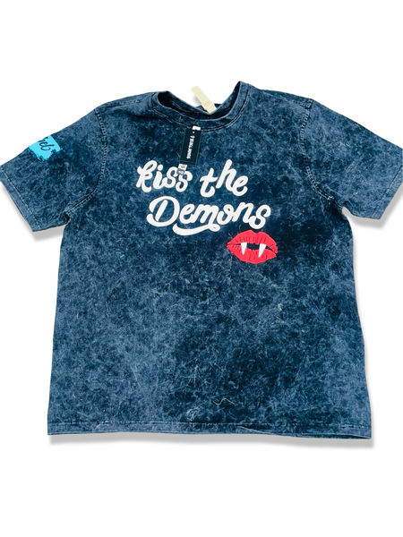 BIG BROS REBEL MINDS “KISS THE DEMONS” SUMMER SET- SHIRT (WASHED BLACK)